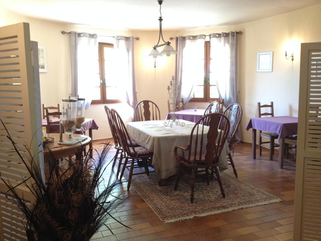 Logis Du Comte Panzió Suze-la-Rousse Kültér fotó