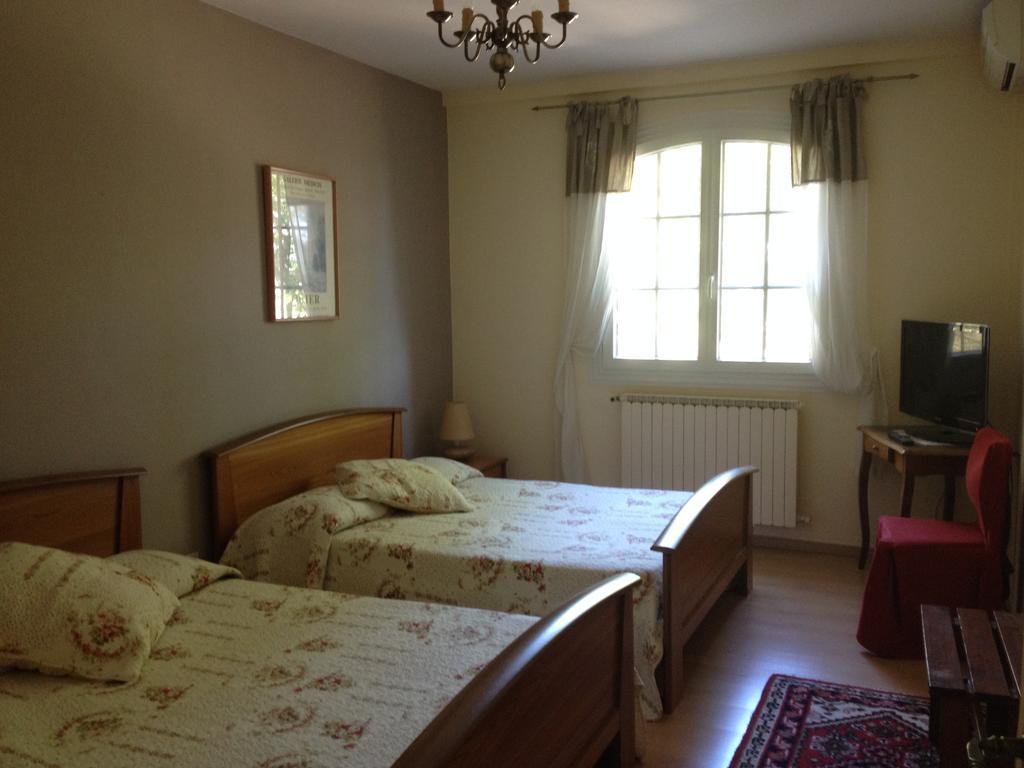 Logis Du Comte Panzió Suze-la-Rousse Kültér fotó