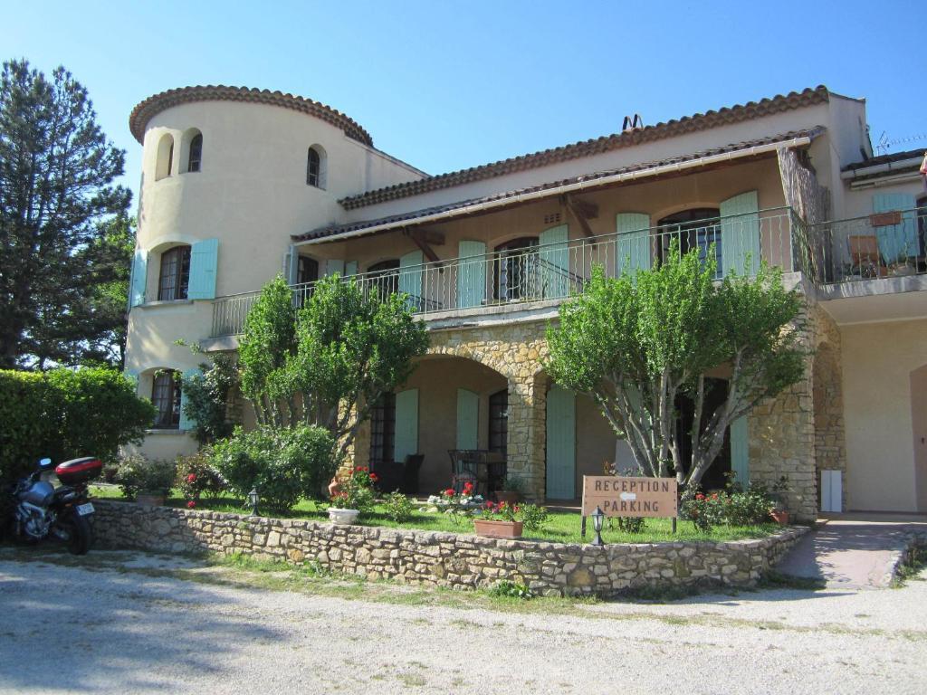 Logis Du Comte Panzió Suze-la-Rousse Kültér fotó